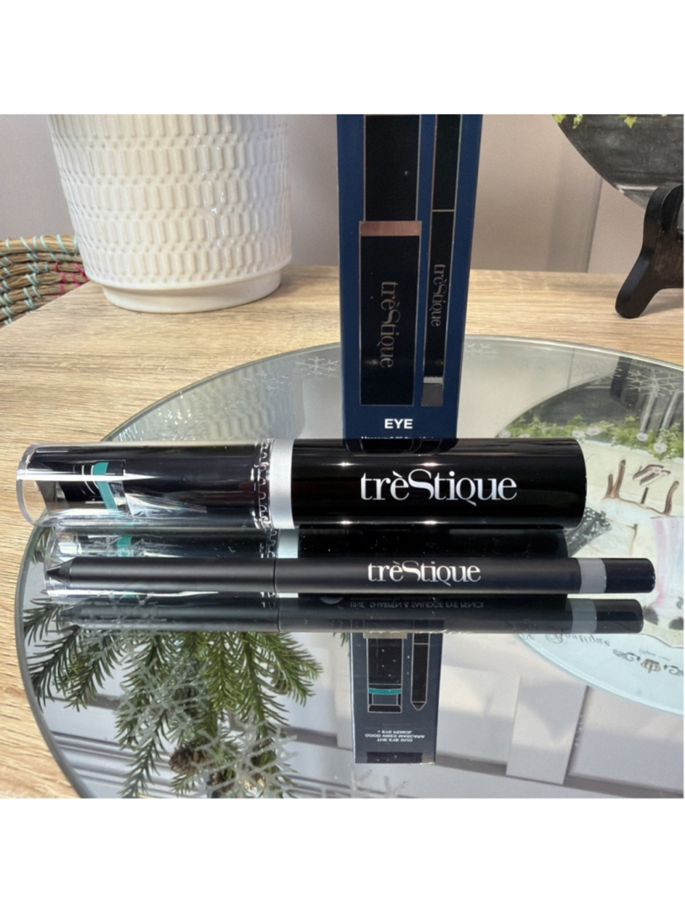 TRÈSTIQUE Good Vibes 2-in-1 Lash Curler + Mascara And Eye Pencil - Picture 3 of 5